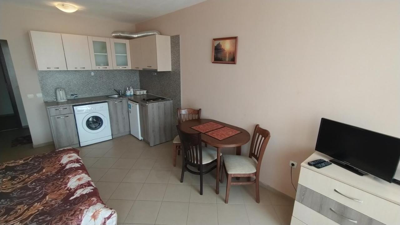Sunny Sands Studios Burgas Extérieur photo