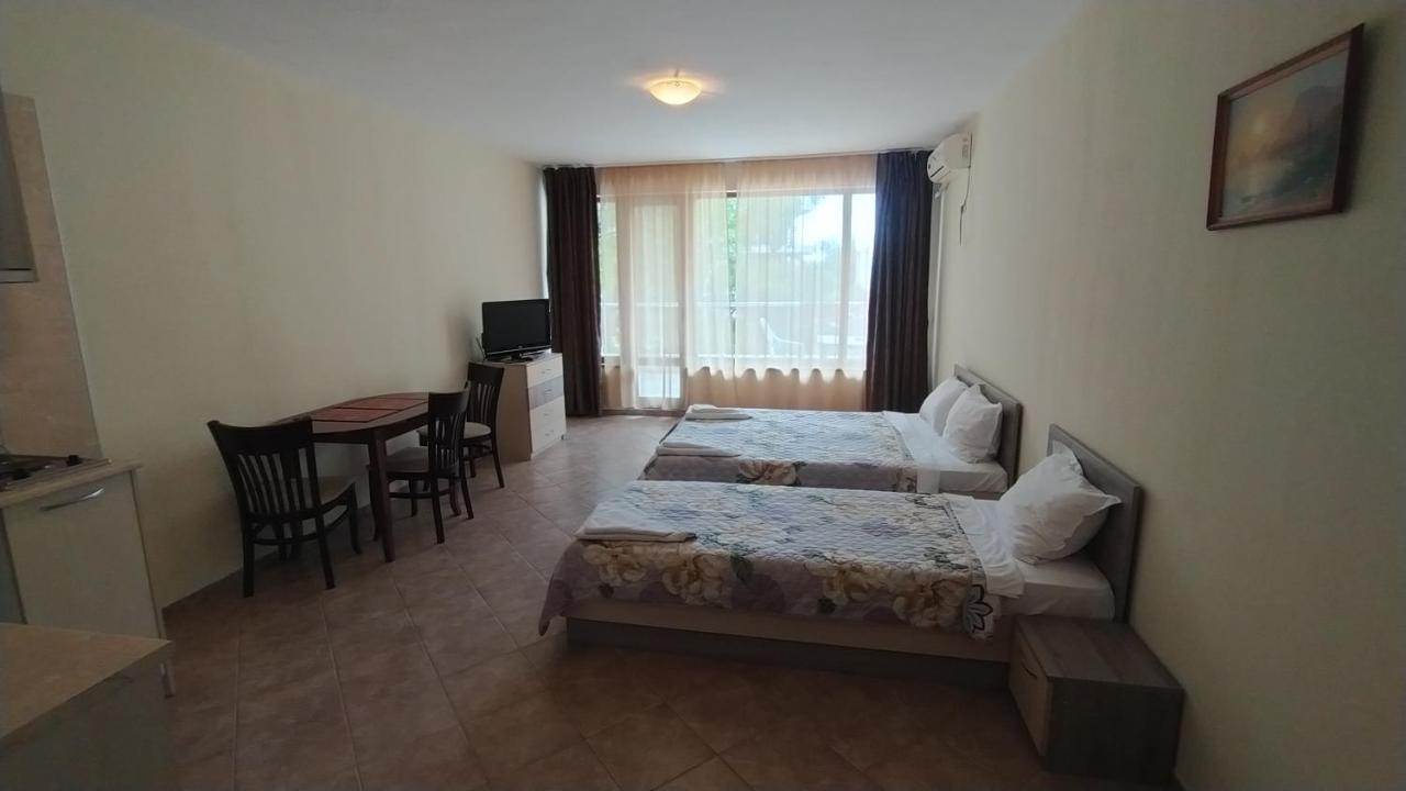 Sunny Sands Studios Burgas Extérieur photo