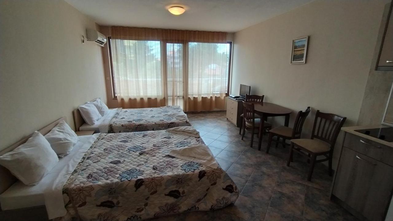 Sunny Sands Studios Burgas Extérieur photo