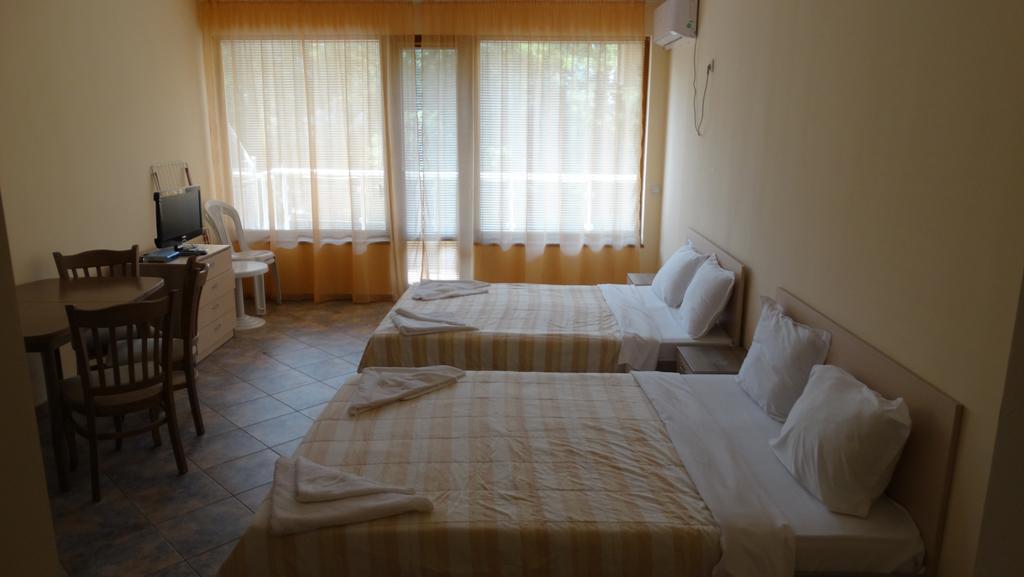 Sunny Sands Studios Burgas Chambre photo