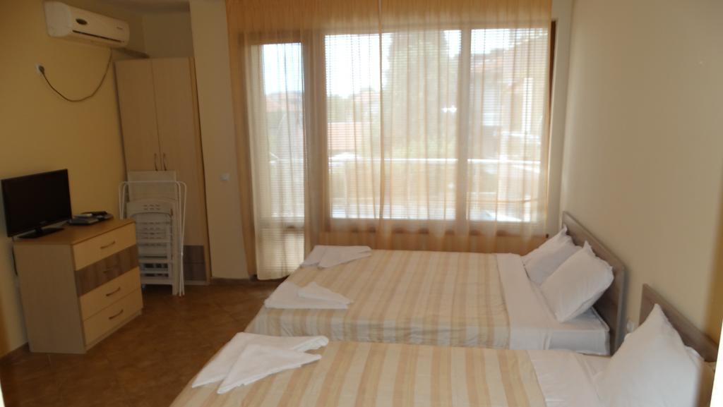 Sunny Sands Studios Burgas Extérieur photo