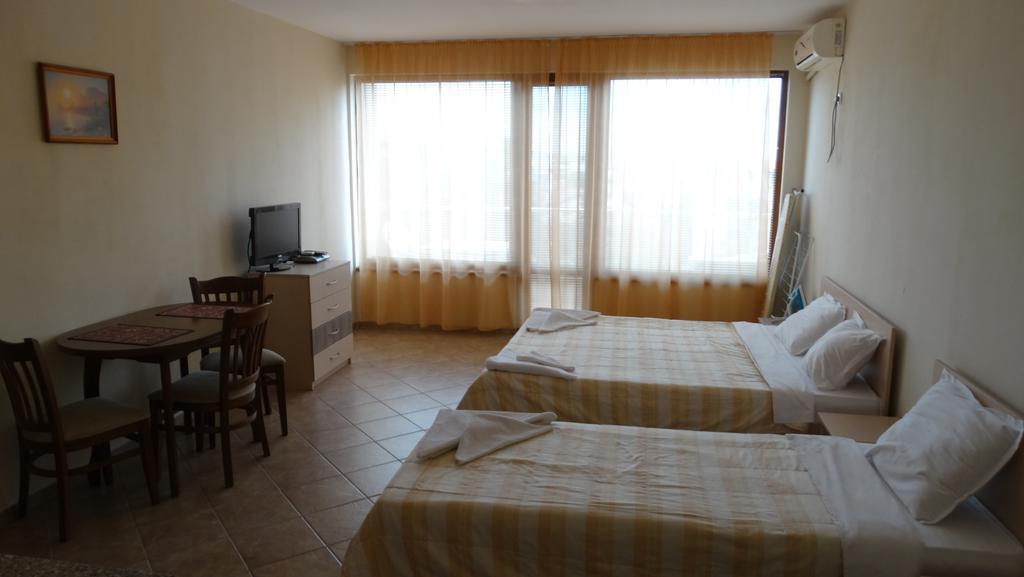 Sunny Sands Studios Burgas Extérieur photo