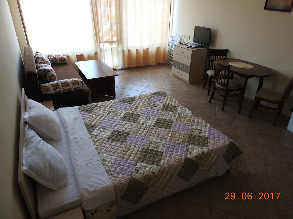 Sunny Sands Studios Burgas Extérieur photo