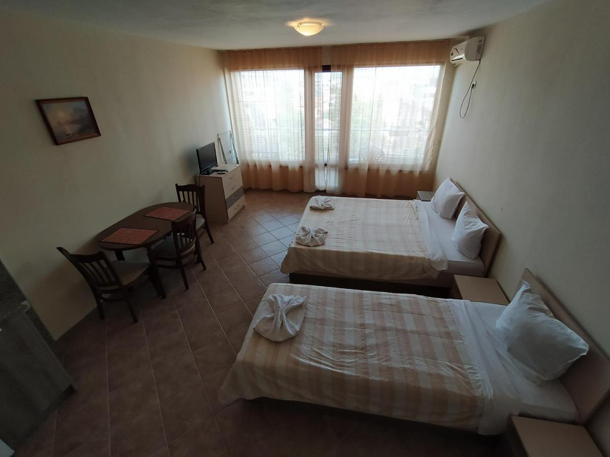 Sunny Sands Studios Burgas Extérieur photo