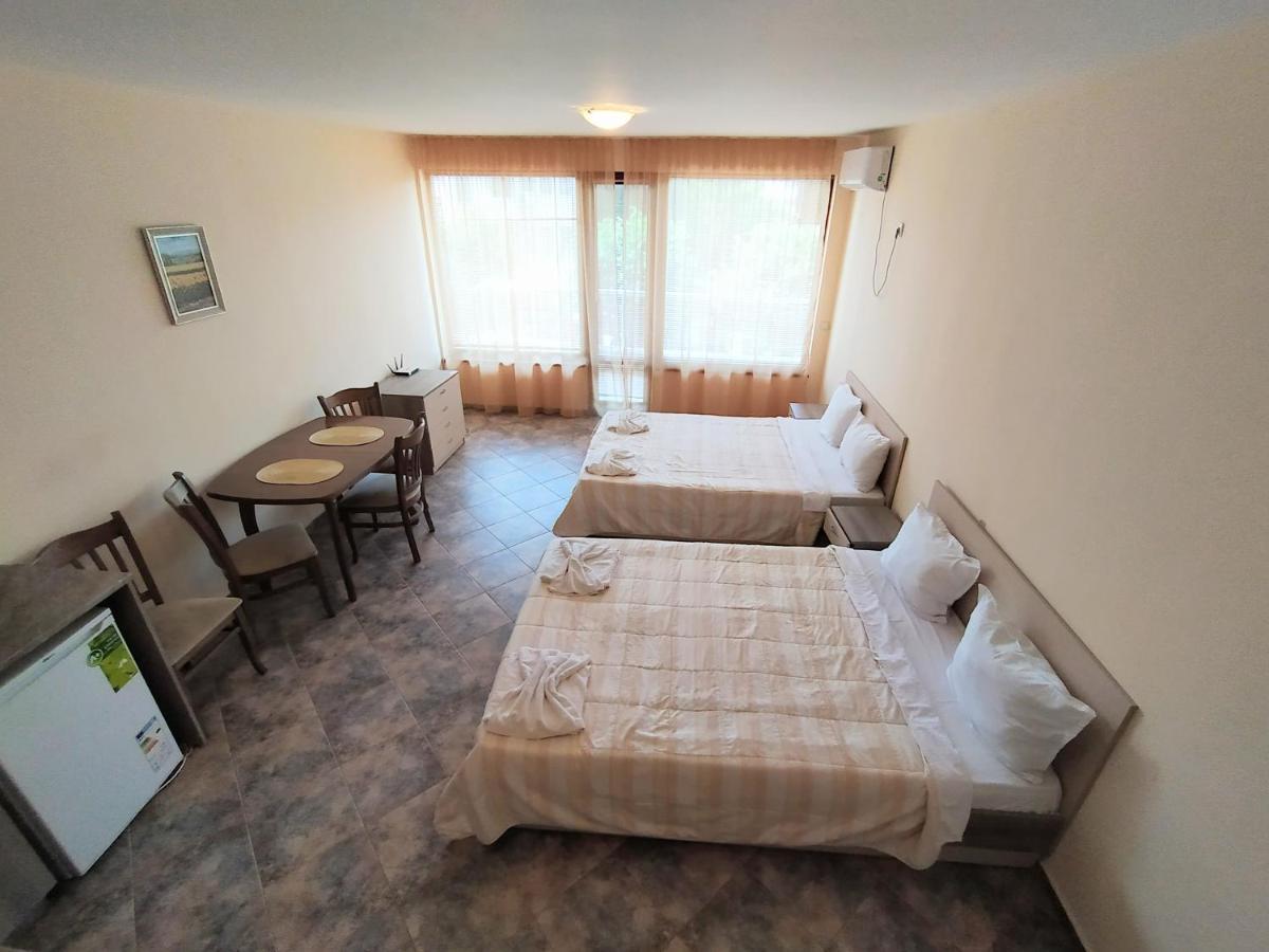 Sunny Sands Studios Burgas Extérieur photo